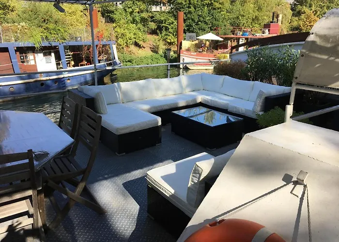 Hotel na wodzie Boat For Guest
